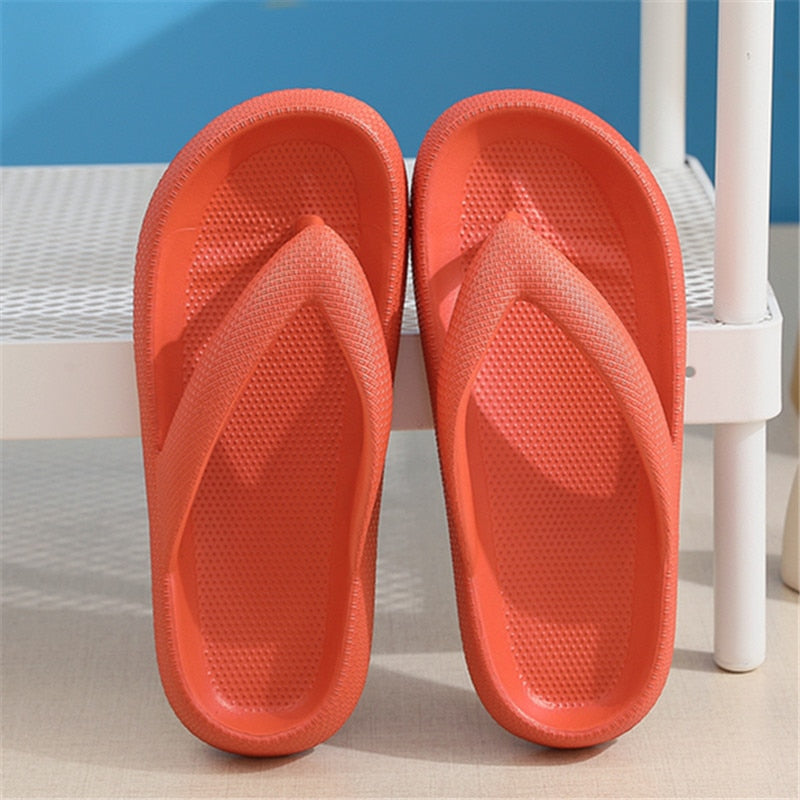 Cloud Slippers 2023: Rutschfeste und Ergonomische Flip Flops für Strand, Pool und Zuhause